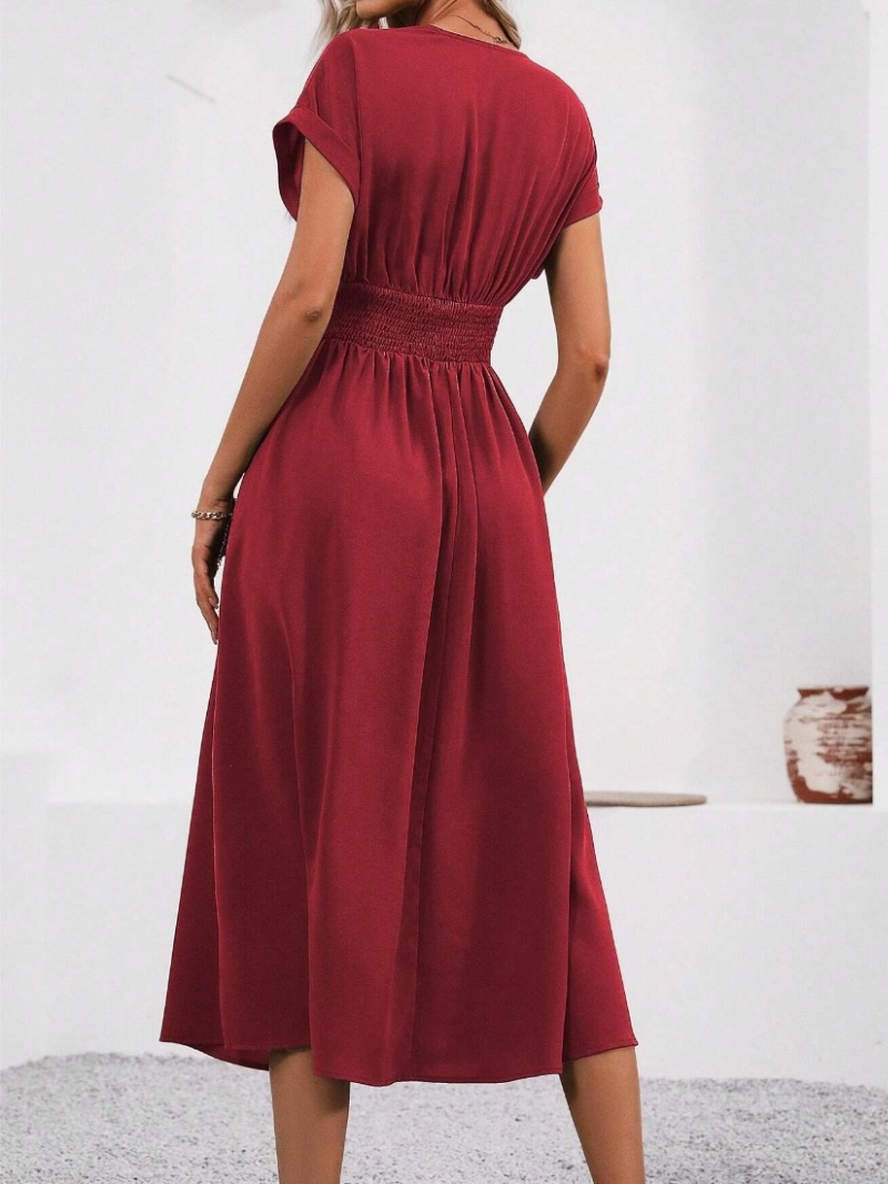 Robe Élégante Col V Croisé