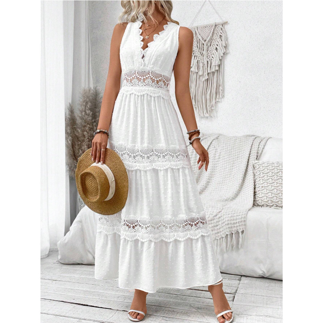 Robe Dentelle Élégante – Féminité Délicate au Décolleté Plongeant