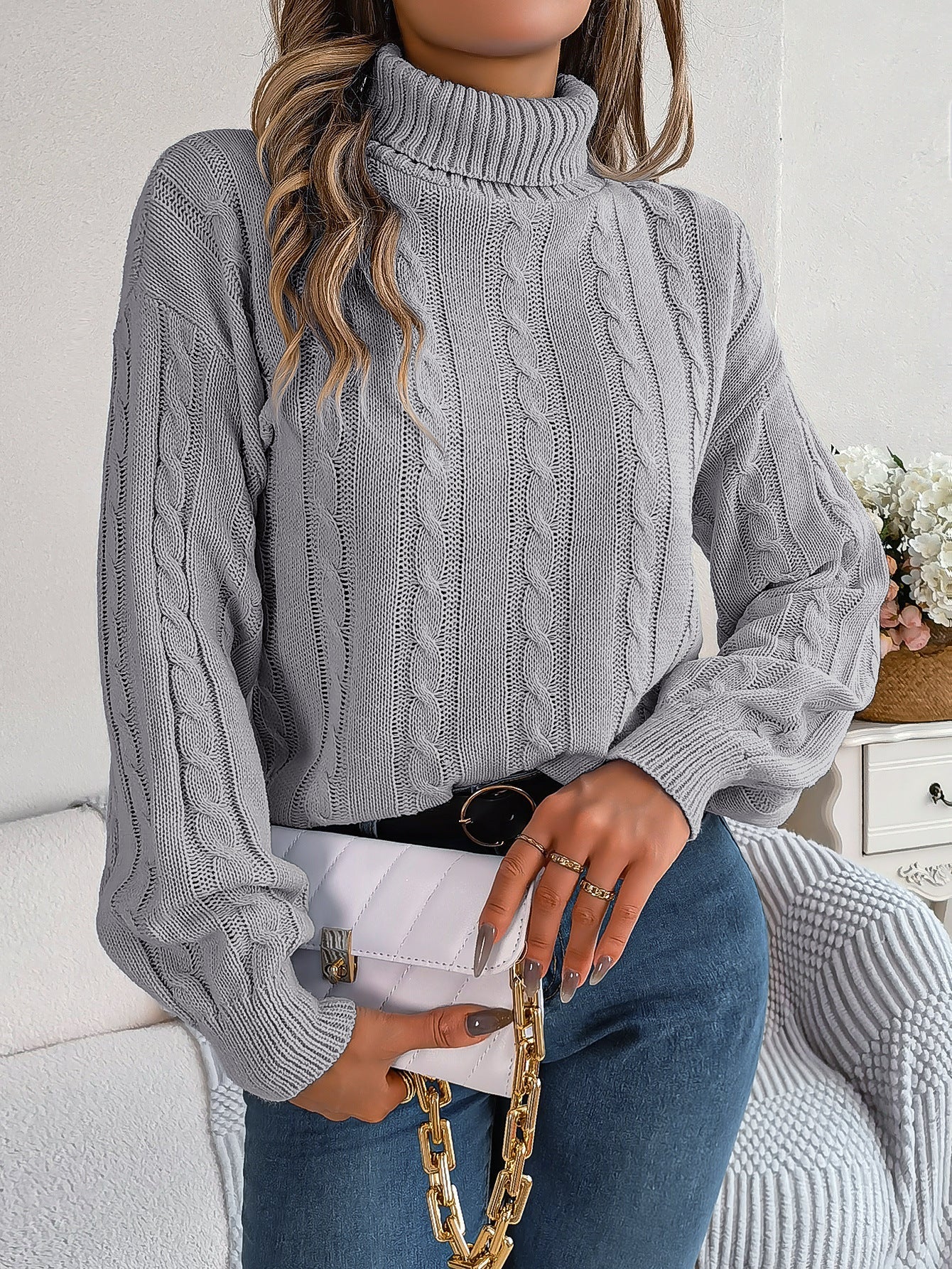Pull col roulé uni à manches longues – Élégance et confort