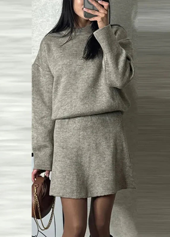 Ensemble pull et jupe élégante femme Gris clair