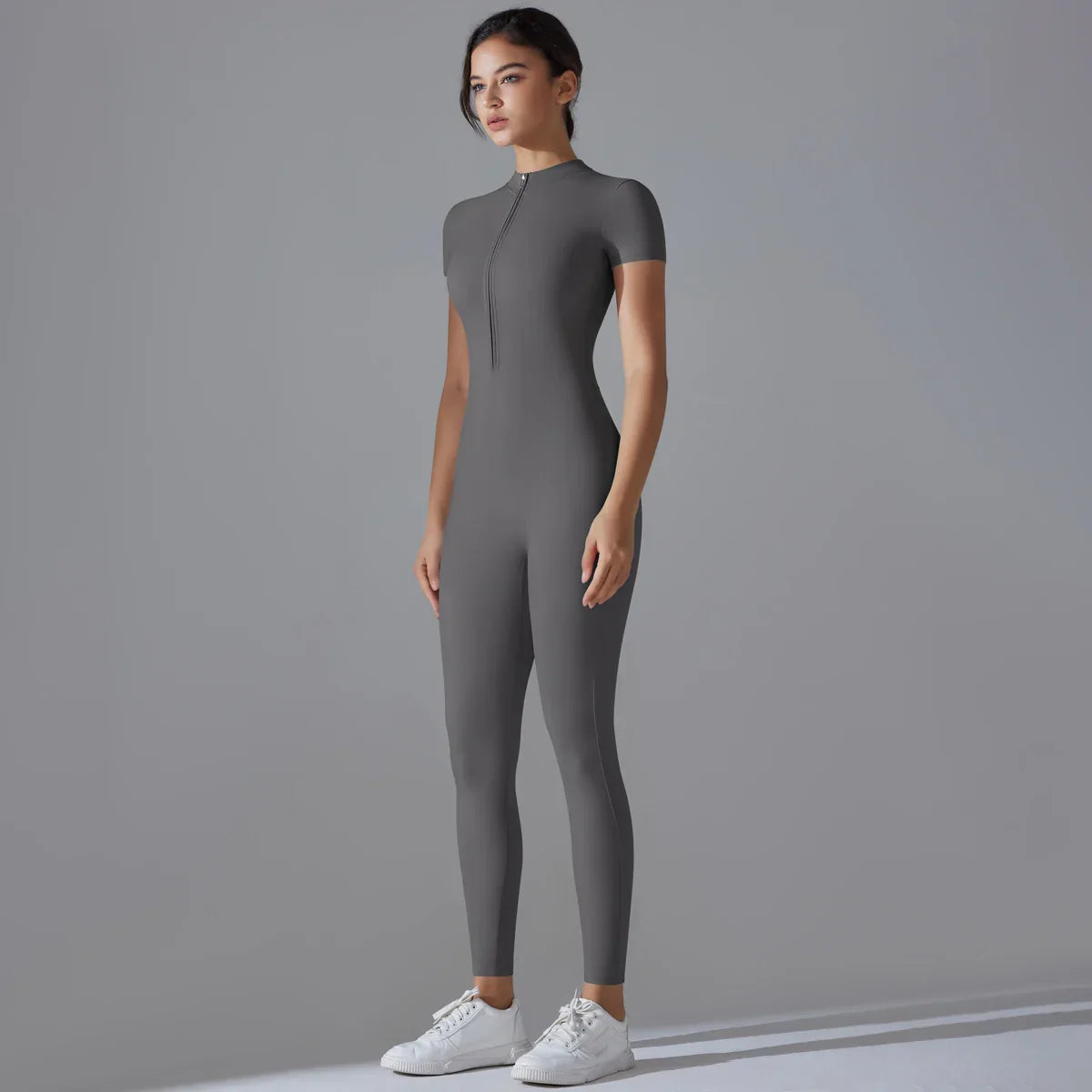 Combinaison Sportive Zippée – Style & Performance