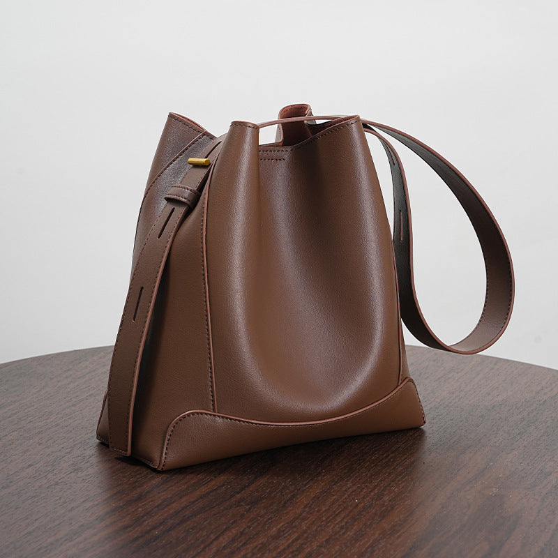 Sac seau en cuir Élégance Pure Brun café