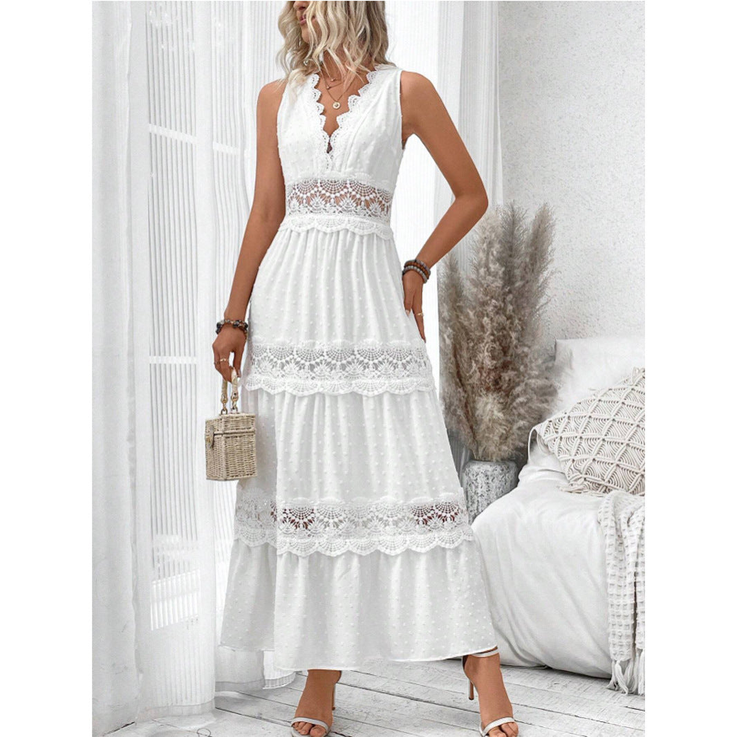 Robe Dentelle Élégante – Féminité Délicate au Décolleté Plongeant
