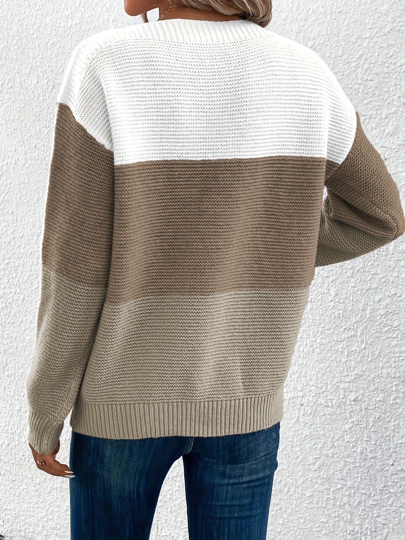 Pull Tricoté à Col Rond avec Détails en Tricot pour Femme