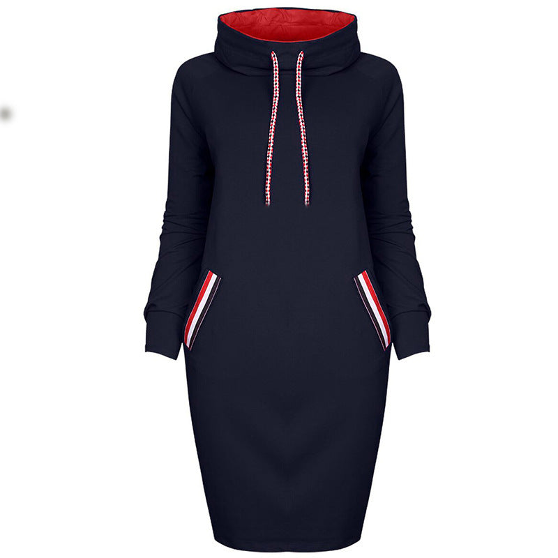 Maïa – Robe Pull Élégante à Col Montant Bleu Marine