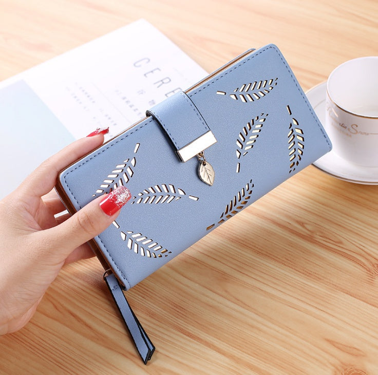 Portefeuille Femme Élégant – Feuilles Dorées et Finitions Raffinées