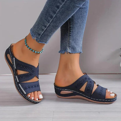 Sandales compensées brodées élégantes Bleu