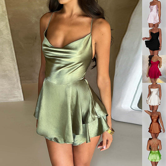 Robe Courte Satinée à Bretelles Glamour
