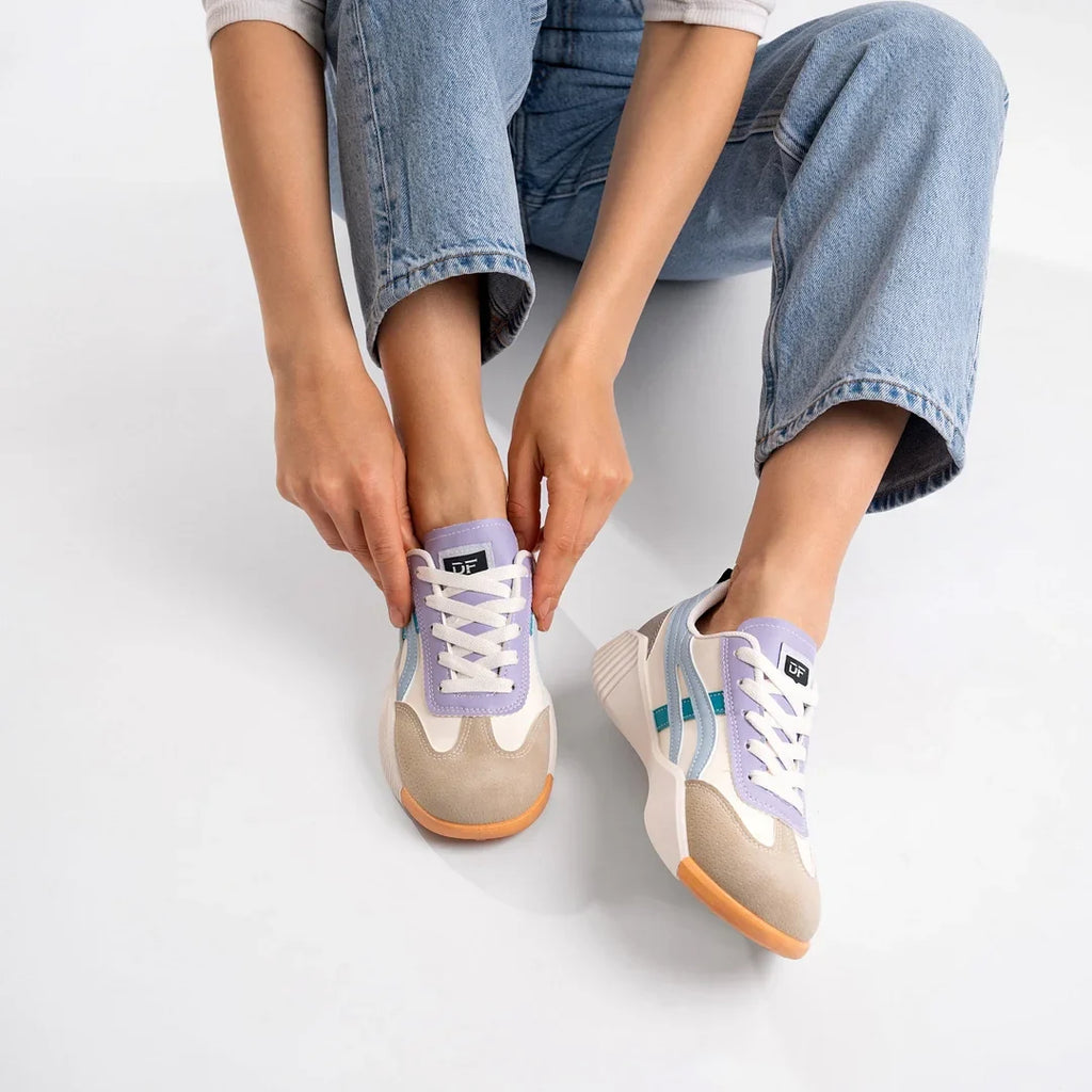 Chaussures orthopédiques modernes et respirantes
