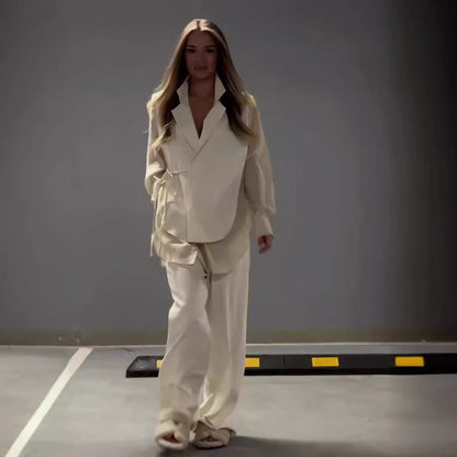 Tailleur Femme Haut Mousseline et Pantalon Droit Milky White