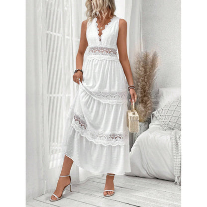 Robe Dentelle Élégante – Féminité Délicate au Décolleté Plongeant