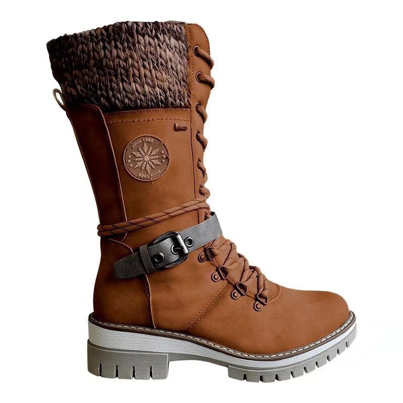 Chaussures à lacets mi-mollet
