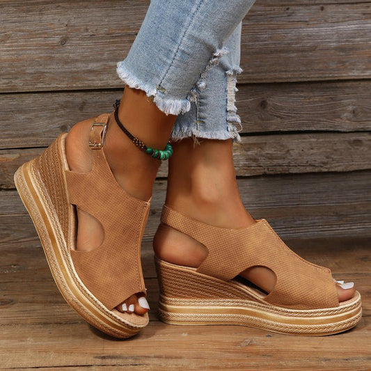 Sandales à Talon Compensé Femme – Style Estival avec Boucle