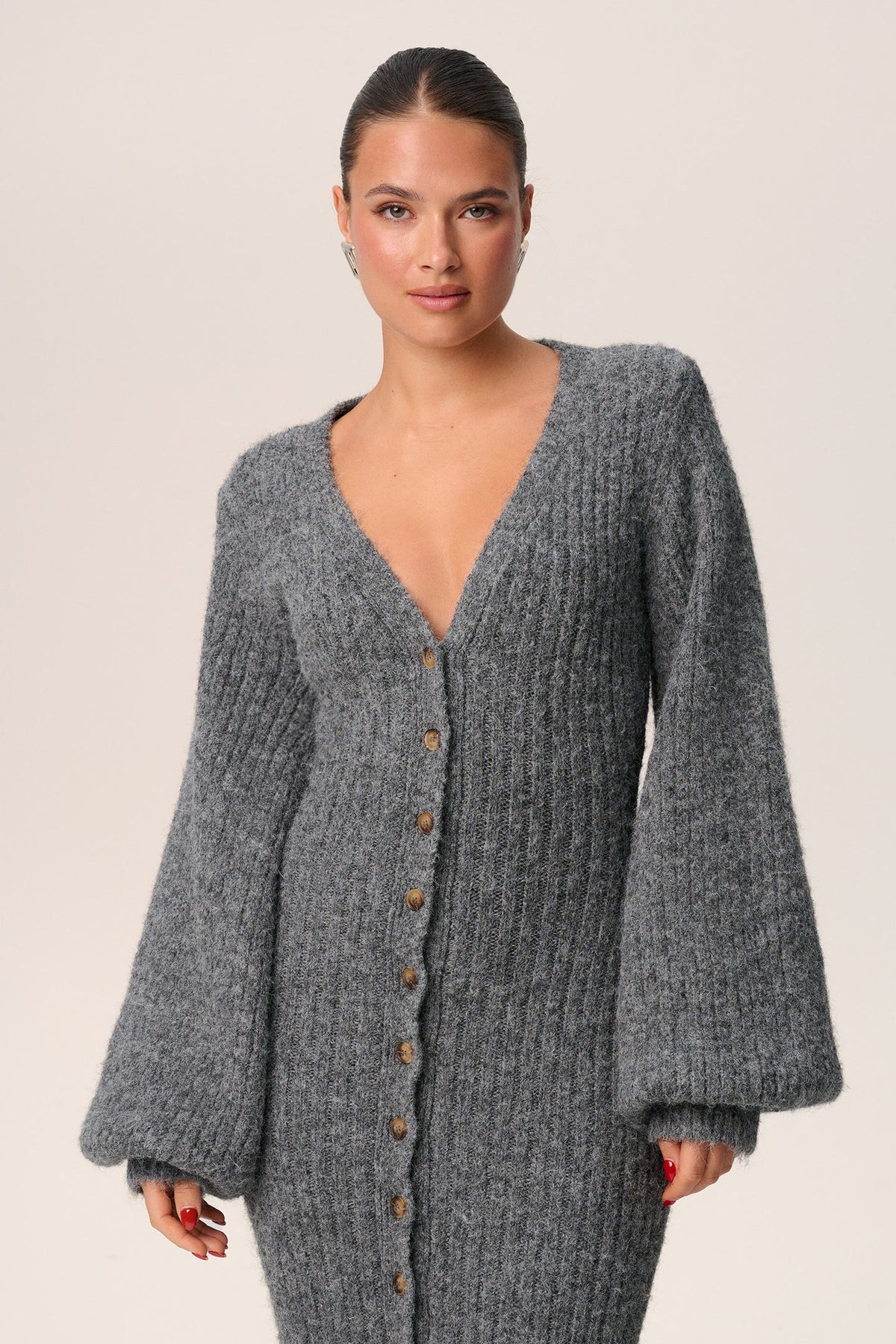 Élégance Douillette – Cardigan Long Gris