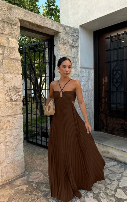Robe Longue Plissée Sans Bretelles – Élégance Minimaliste d'Été