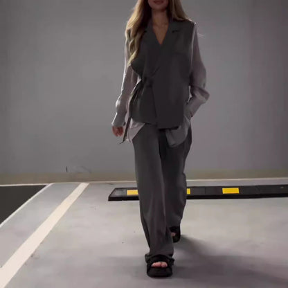 Tailleur Femme Haut Mousseline et Pantalon Droit