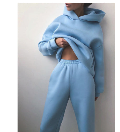 Ensemble Sport Femme à Capuche – Confort et Style au Quotidien