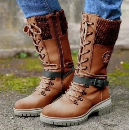 Chaussures à lacets mi-mollet